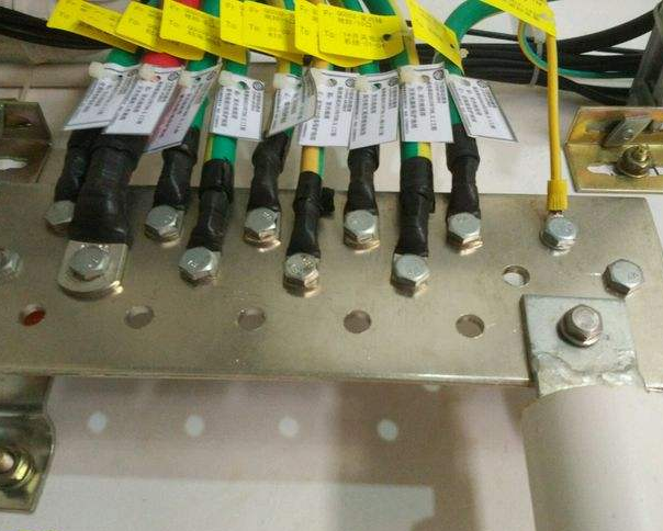 ���׽ӵع���